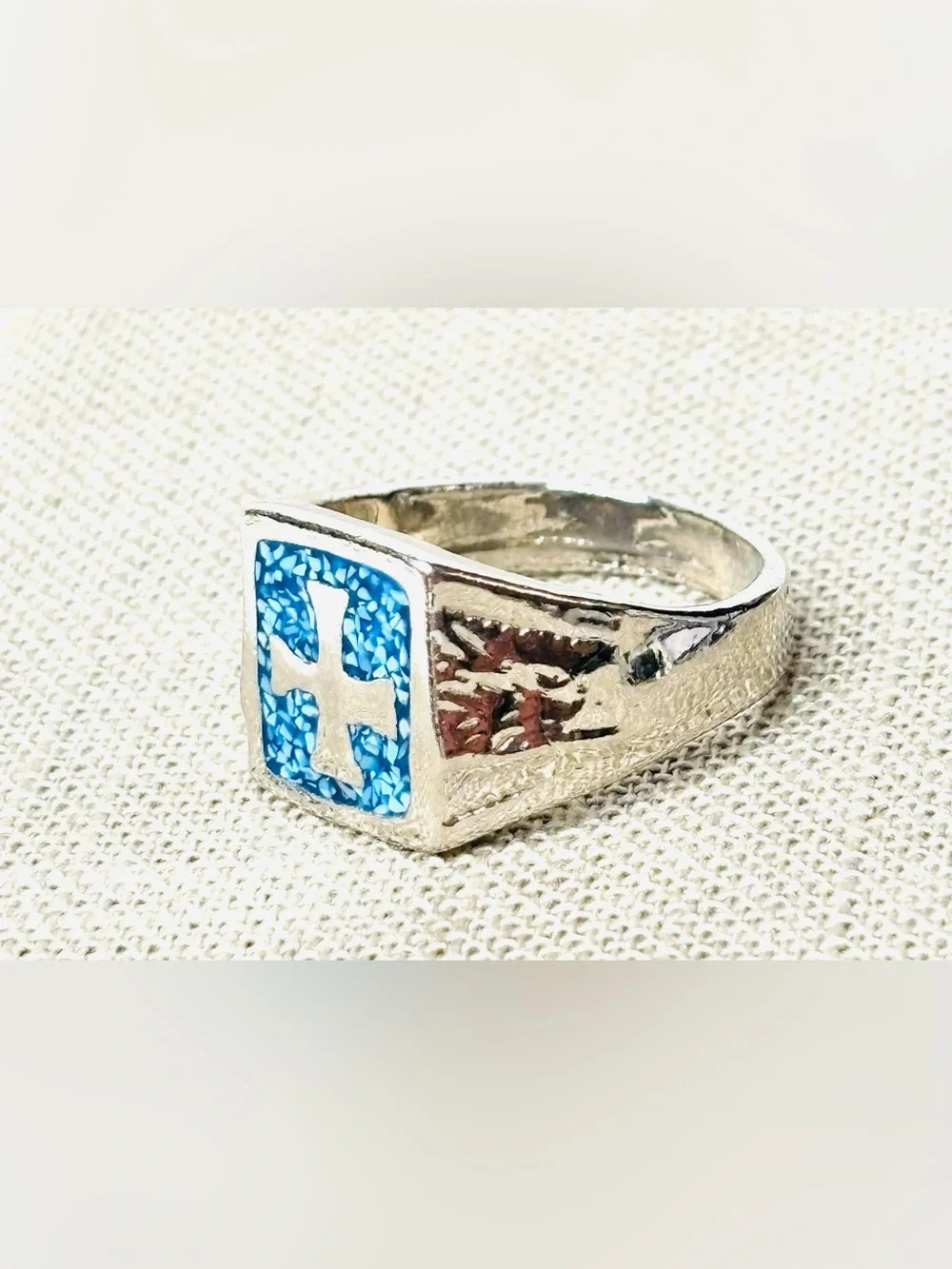 Source Unknown silver tone